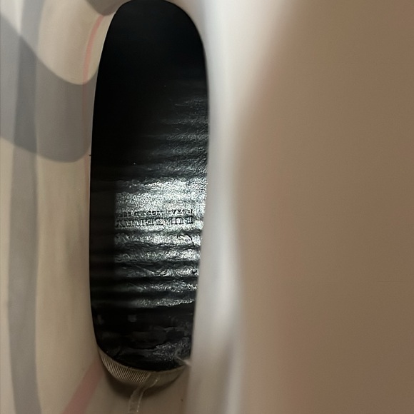 BURBERRY Rain Boots | Size 37 - Picture 13 of 15